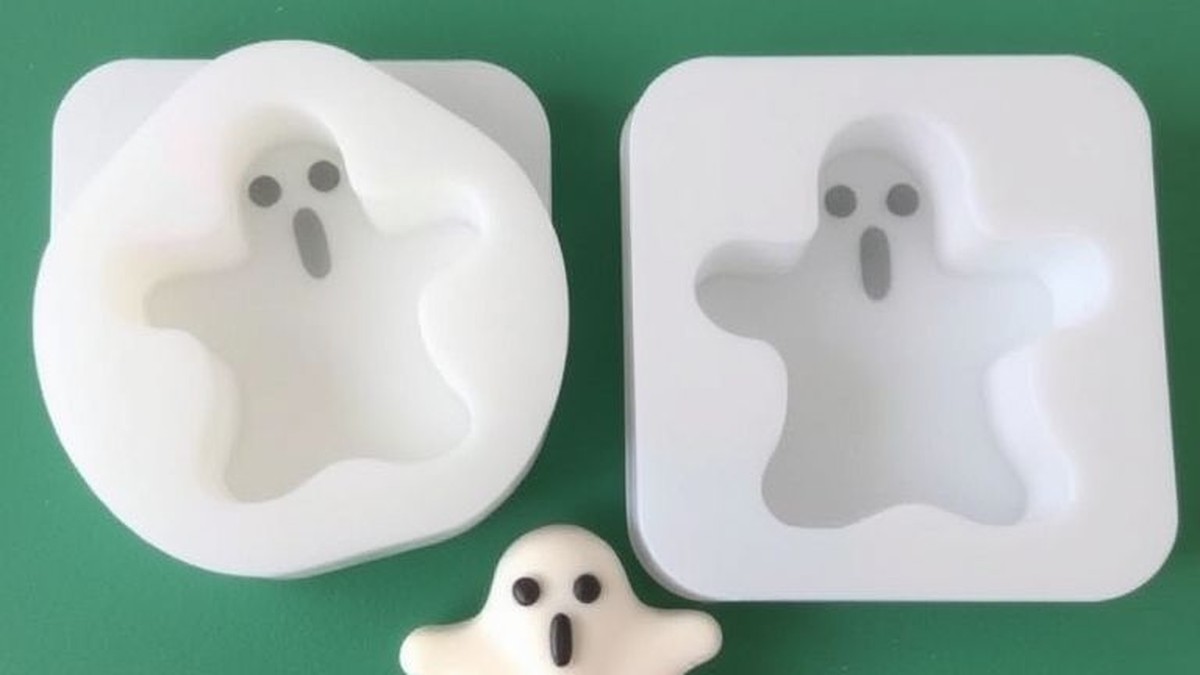 3d ghost shaped silicone mold for mini cakes