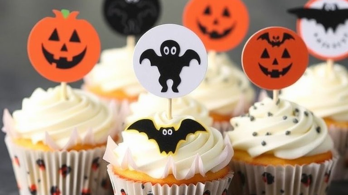 best halloween cupcake liners and toppers