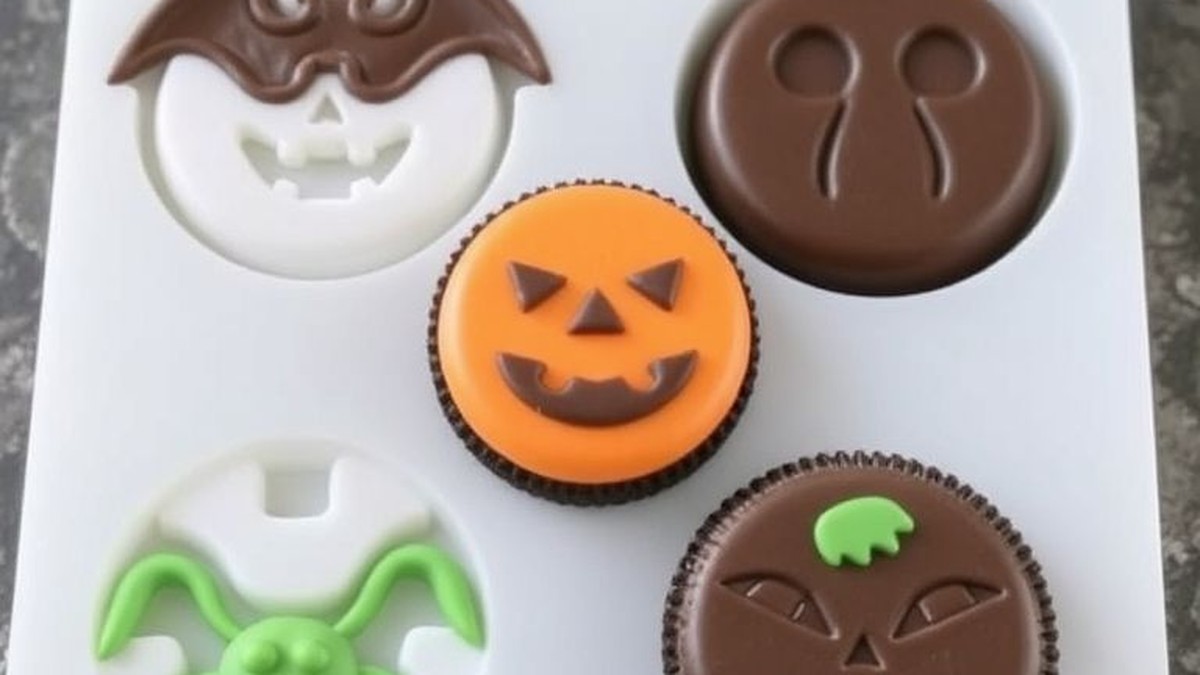 halloween themed silicone molds for chocolate covered oreos